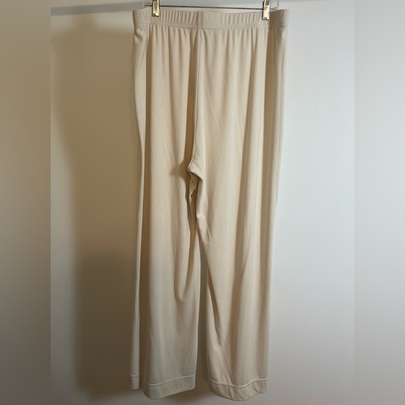 NWT!!! St John Cream Colored High Waist Wide Leg Soft Pants - Picture 8 of 11